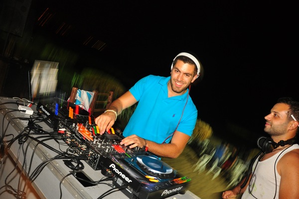 Zoo Beach Party 